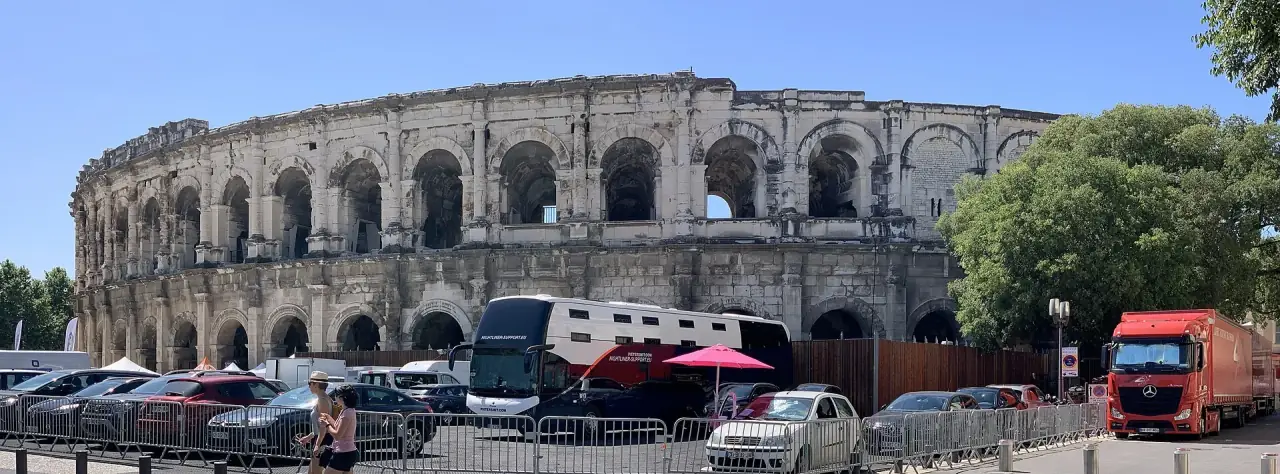 Menuisier à Nîmes Arènes Nîmes